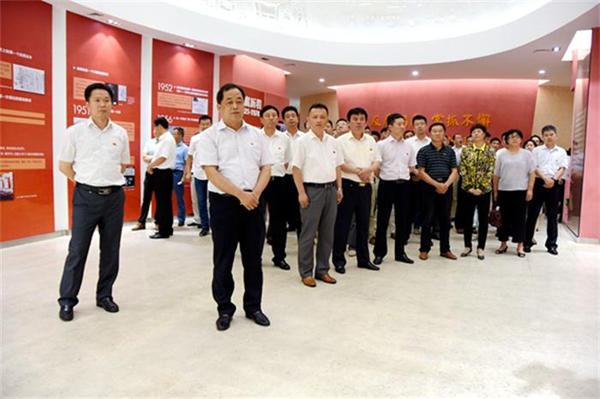縣領導警示教育_副本.jpg