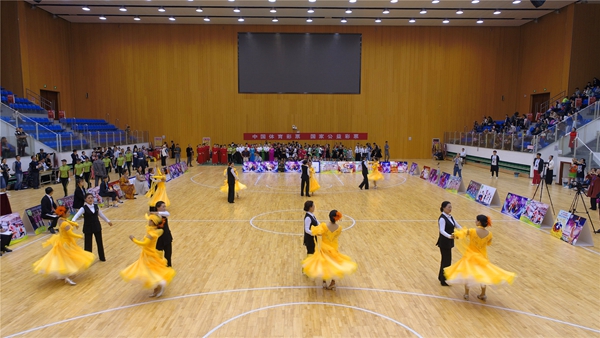 圖為比賽現(xiàn)場.JPG
